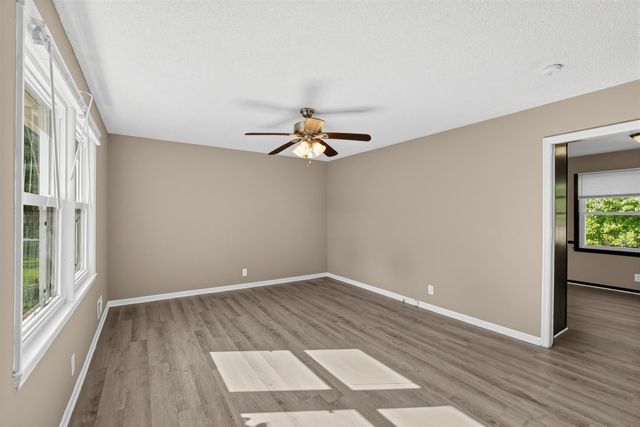 610 Camelot Drive, Spartanburg, SC 29301