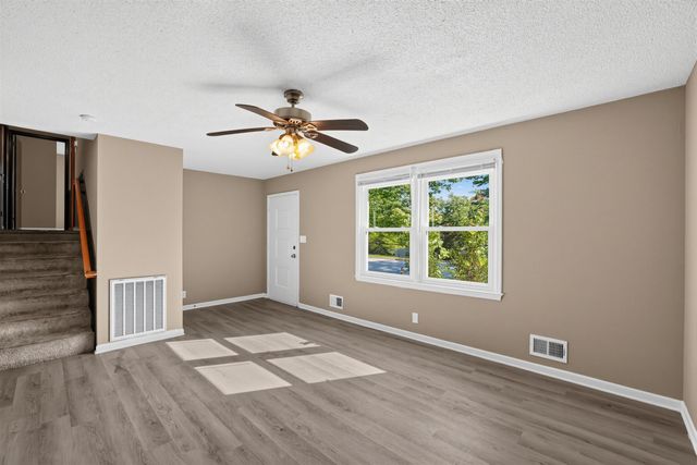 610 Camelot Drive, Spartanburg, SC 29301
