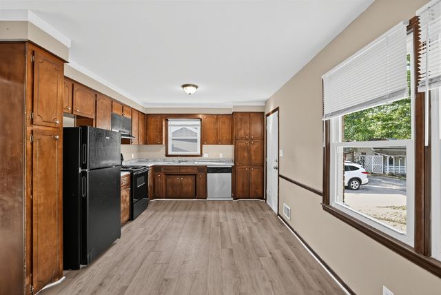 610 Camelot Drive, Spartanburg, SC 29301