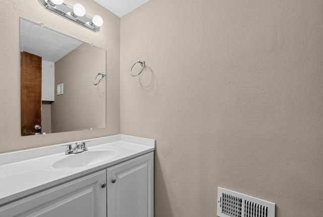 610 Camelot Drive, Spartanburg, SC 29301