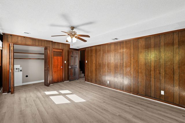 610 Camelot Drive, Spartanburg, SC 29301
