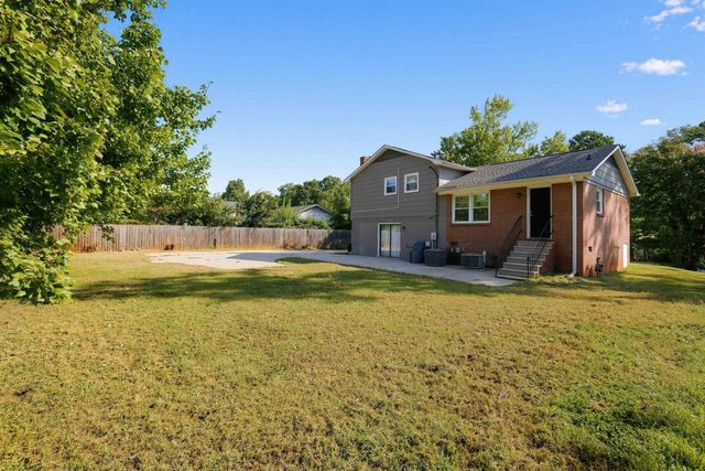 610 Camelot Drive, Spartanburg, SC 29301