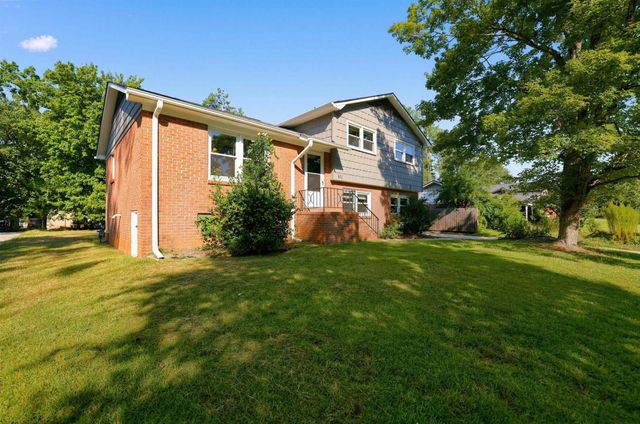 610 Camelot Drive, Spartanburg, SC 29301