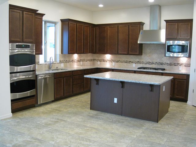 3532 E BART Street, Gilbert, AZ 85295