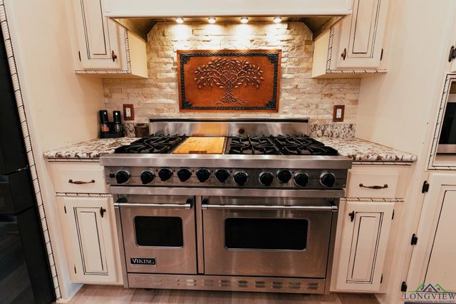 5000 Liberty Rd, Jefferson, TX 75657