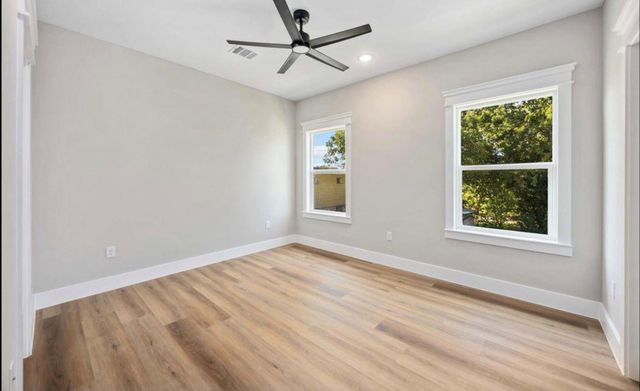 4624 Mayflower Street B, Houston, TX 77033