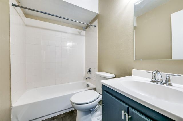 8110 skillman Street, Dallas, TX 75231