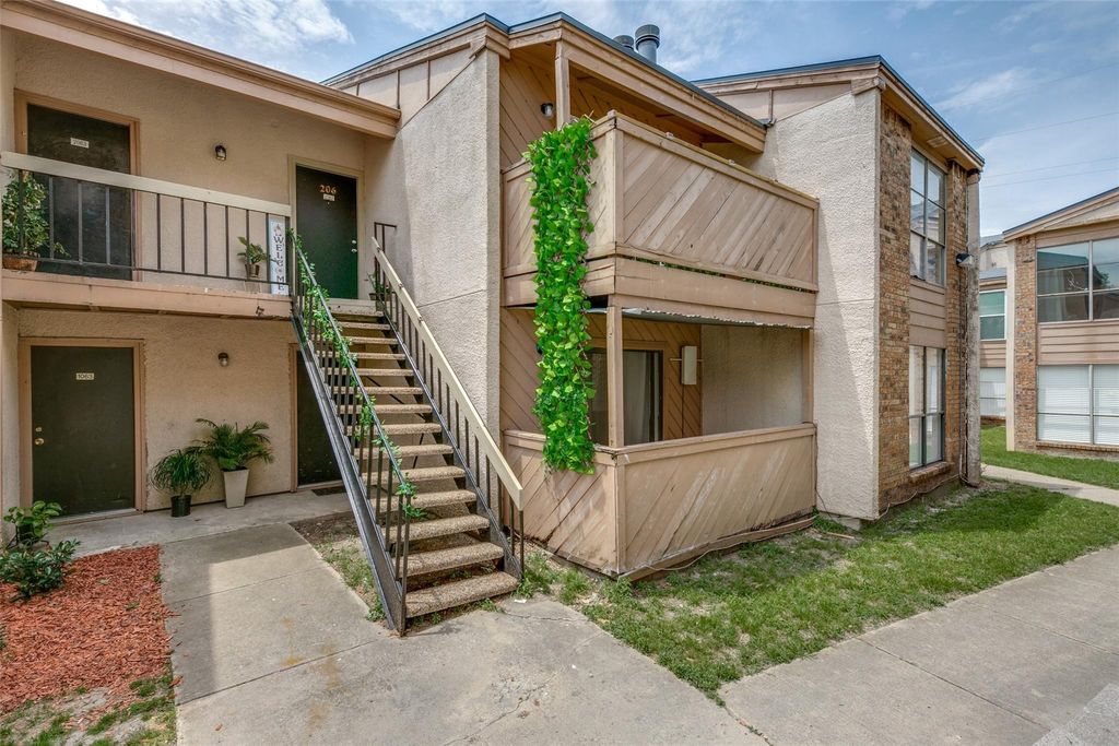 8110 skillman Street, Dallas, TX 75231