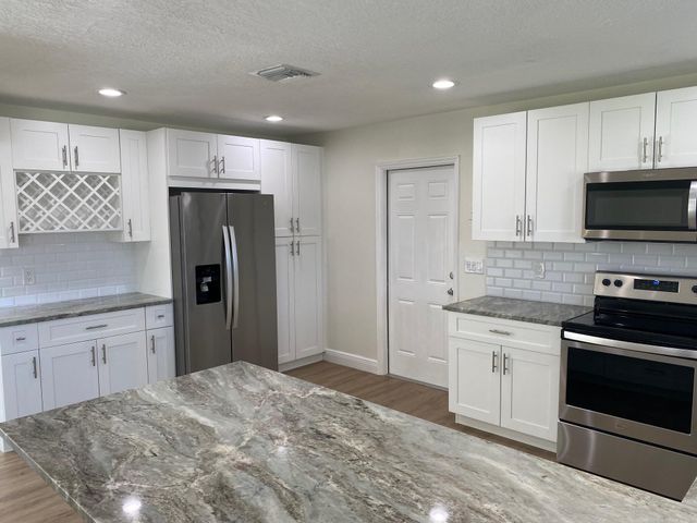 2751 NE 26th Terrace, Boca Raton, FL 33431