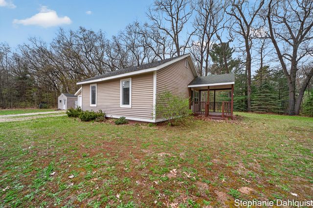 1093 E Giles Road, Muskegon Twp, MI 49445