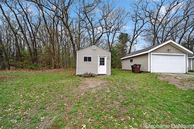 1093 E Giles Road, Muskegon Twp, MI 49445