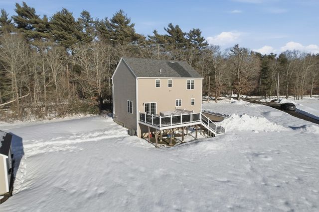 68 Walnut Street, Halifax, MA 02338