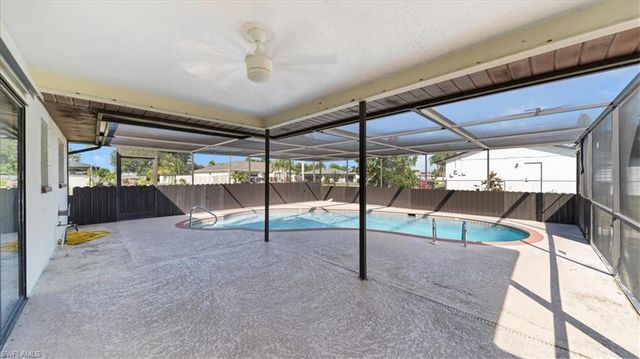 1717 SE 11th TER, Cape Coral, FL 33990
