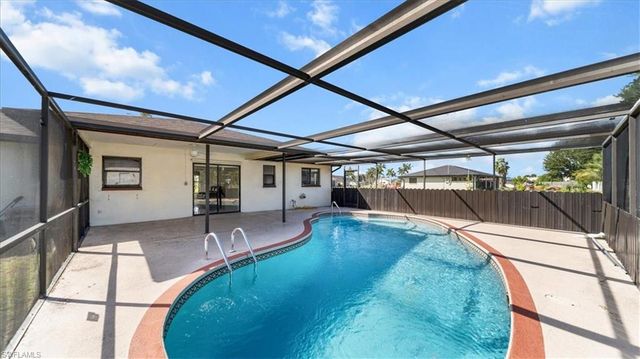 1717 SE 11th TER, Cape Coral, FL 33990