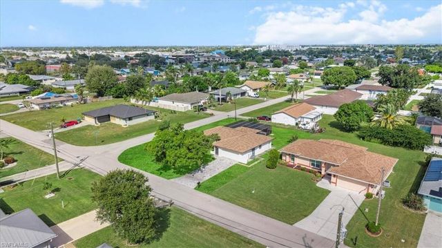 1717 SE 11th TER, Cape Coral, FL 33990