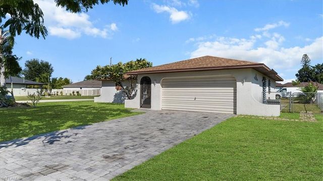 1717 SE 11th TER, Cape Coral, FL 33990