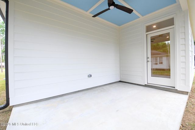 10726 Linohau Way, Diamondhead, MS 39525