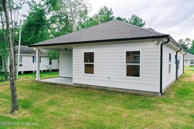 10726 Linohau Way, Diamondhead, MS 39525