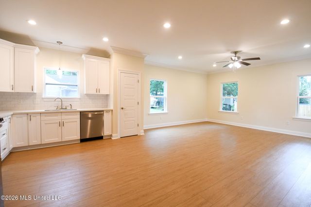 10726 Linohau Way, Diamondhead, MS 39525