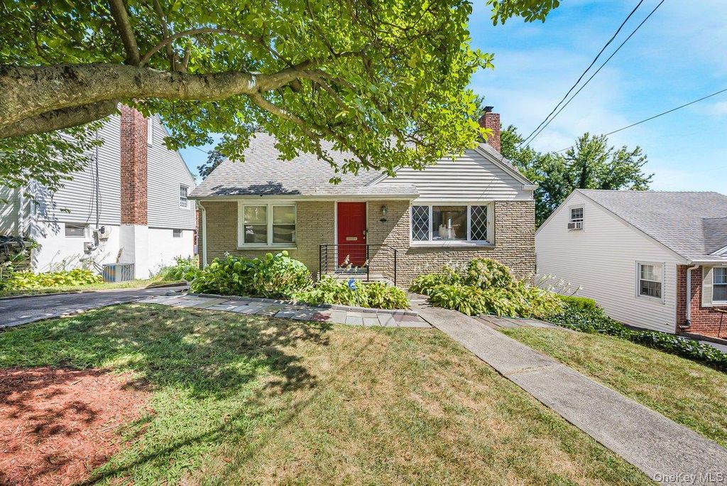 104 Lefferts Road, Yonkers, NY 10705