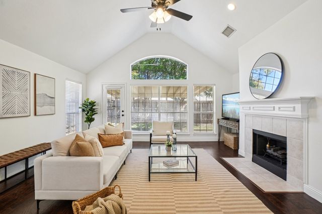 4625 Tanque Drive, Fort Worth, TX 76137