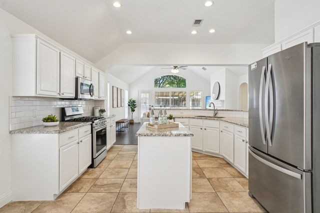 4625 Tanque Drive, Fort Worth, TX 76137