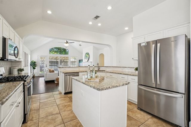 4625 Tanque Drive, Fort Worth, TX 76137