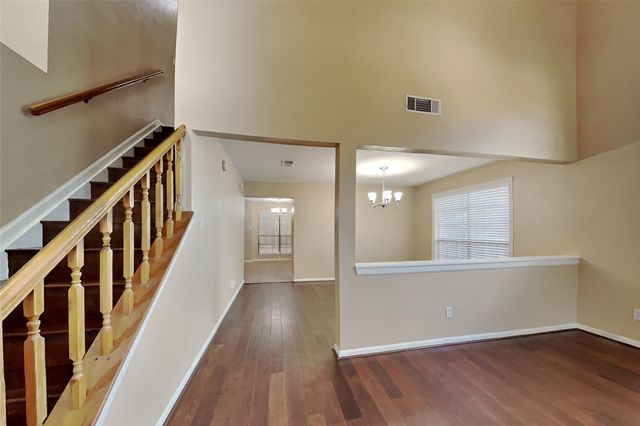151 E Pathfinders Circle, The Woodlands, TX 77381