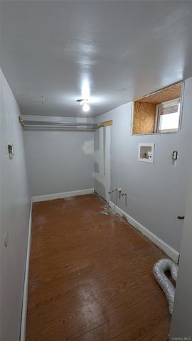 18910 114th Drive, Saint Albans, NY 11412