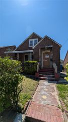 18910 114th Drive, Saint Albans, NY 11412