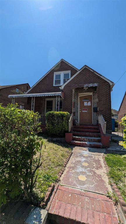 18910 114th Drive, Saint Albans, NY 11412
