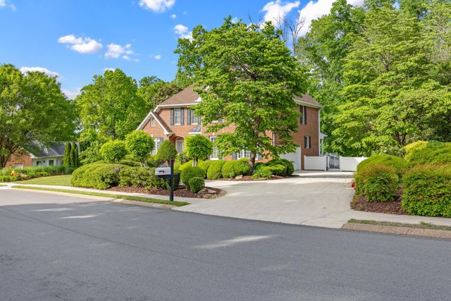 1898 Lenox Drive NW, Cleveland, TN 37312