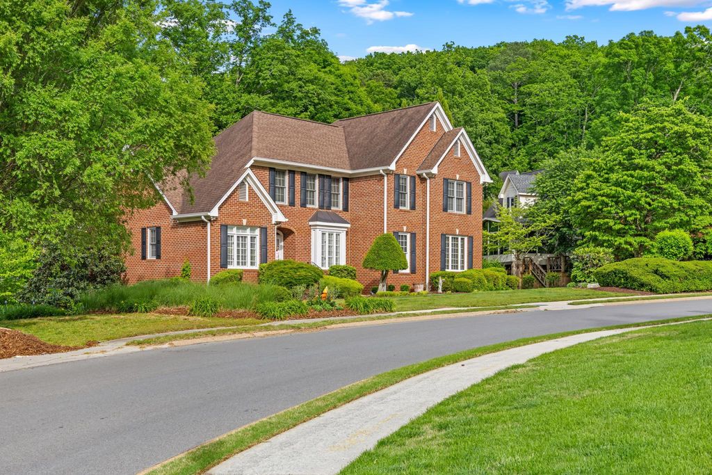 1898 Lenox Drive NW, Cleveland, TN 37312