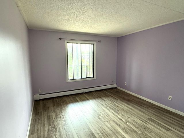 10511 Cedar Lake Road 503, Hopkins, MN 55305