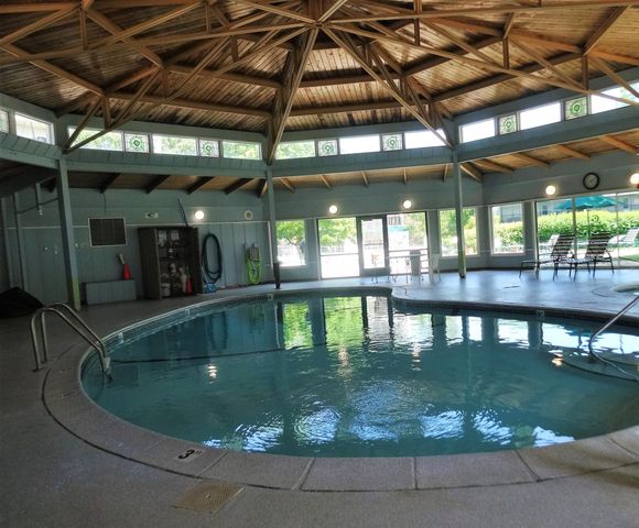 10511 Cedar Lake Road 503, Hopkins, MN 55305
