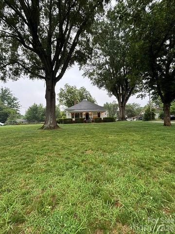 2103 N Thomas Avenue, Newton, NC 28658