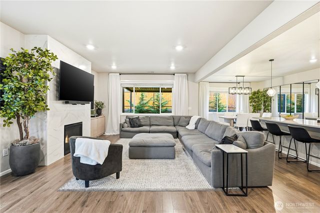 26306 203rd Avenue SE, Covington, WA 98042