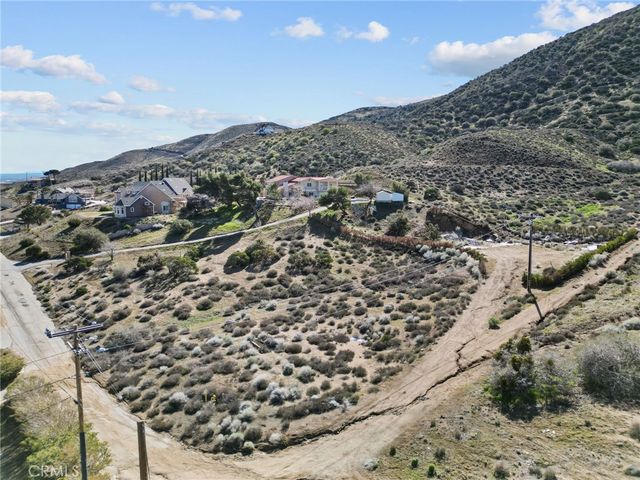 1138 Lakeview, Palmdale, CA 93551