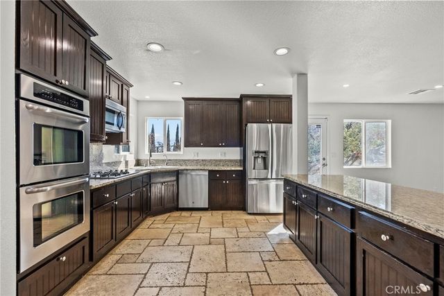 1138 Lakeview, Palmdale, CA 93551