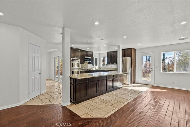 1138 Lakeview, Palmdale, CA 93551