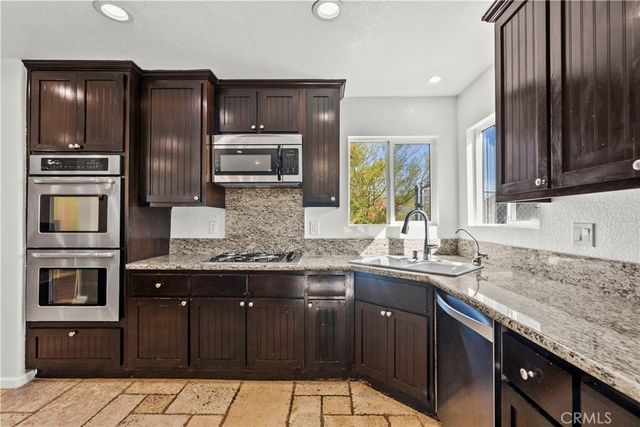1138 Lakeview, Palmdale, CA 93551