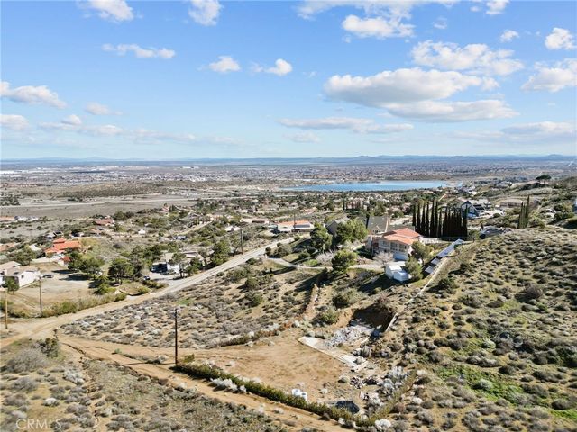 1138 Lakeview, Palmdale, CA 93551