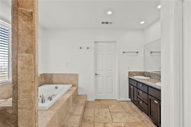 1138 Lakeview, Palmdale, CA 93551