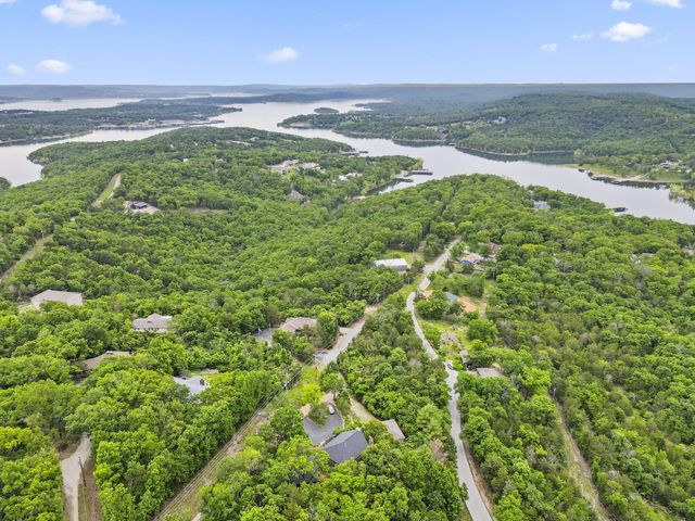 127 Kachina Trail, Branson West, MO 65737