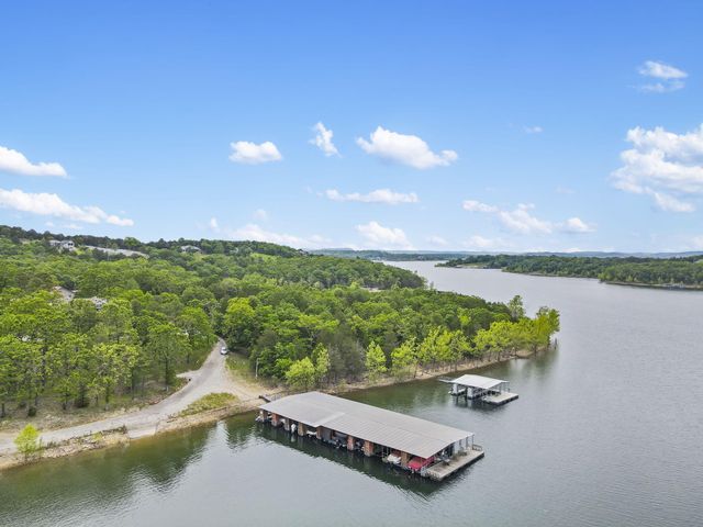 127 Kachina Trail, Branson West, MO 65737