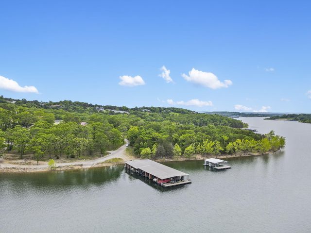 127 Kachina Trail, Branson West, MO 65737