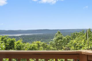 127 Kachina Trail, Branson West, MO 65737