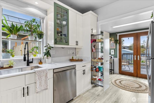 2513 Cleveland Avenue, Everett, WA 98201