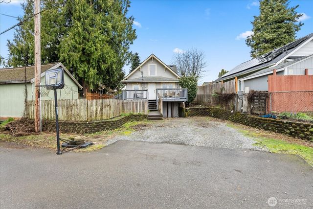 2513 Cleveland Avenue, Everett, WA 98201