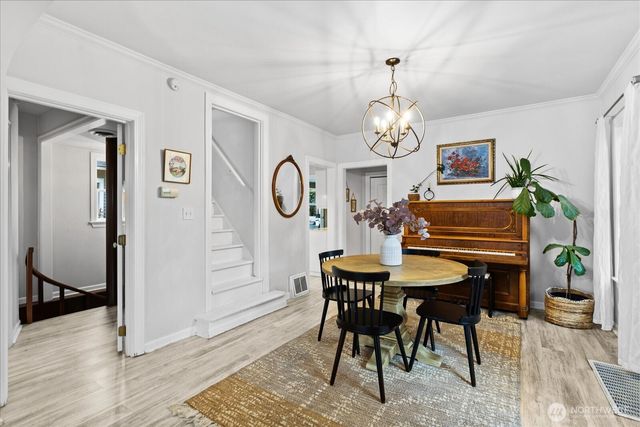 2513 Cleveland Avenue, Everett, WA 98201